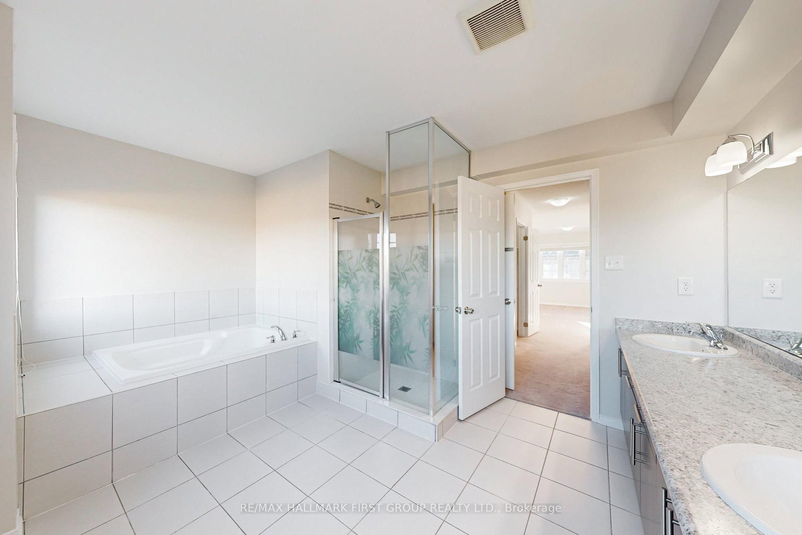 Townhouse for sale at 2532 Bromus Path, Oshawa, Ontario, L1L 0K7 - Windfields - MLS: E12891830