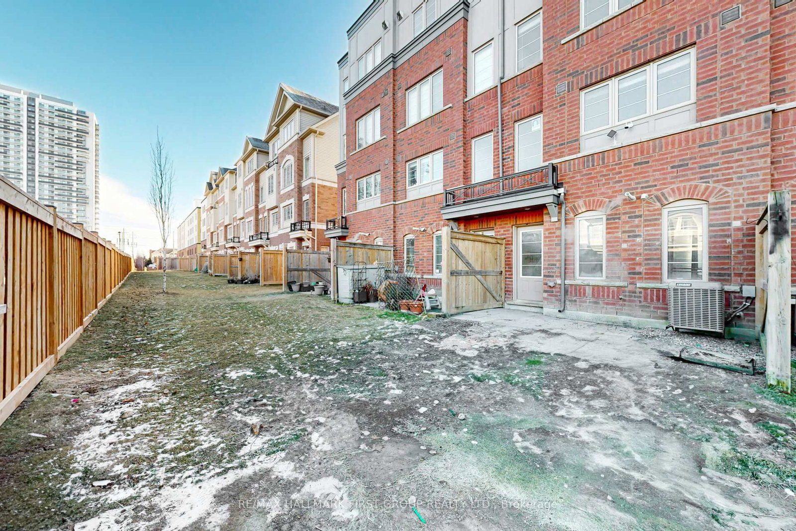 Townhouse for sale at 2532 Bromus Path, Oshawa, Ontario, L1L 0K7 - Windfields - MLS: E12891830