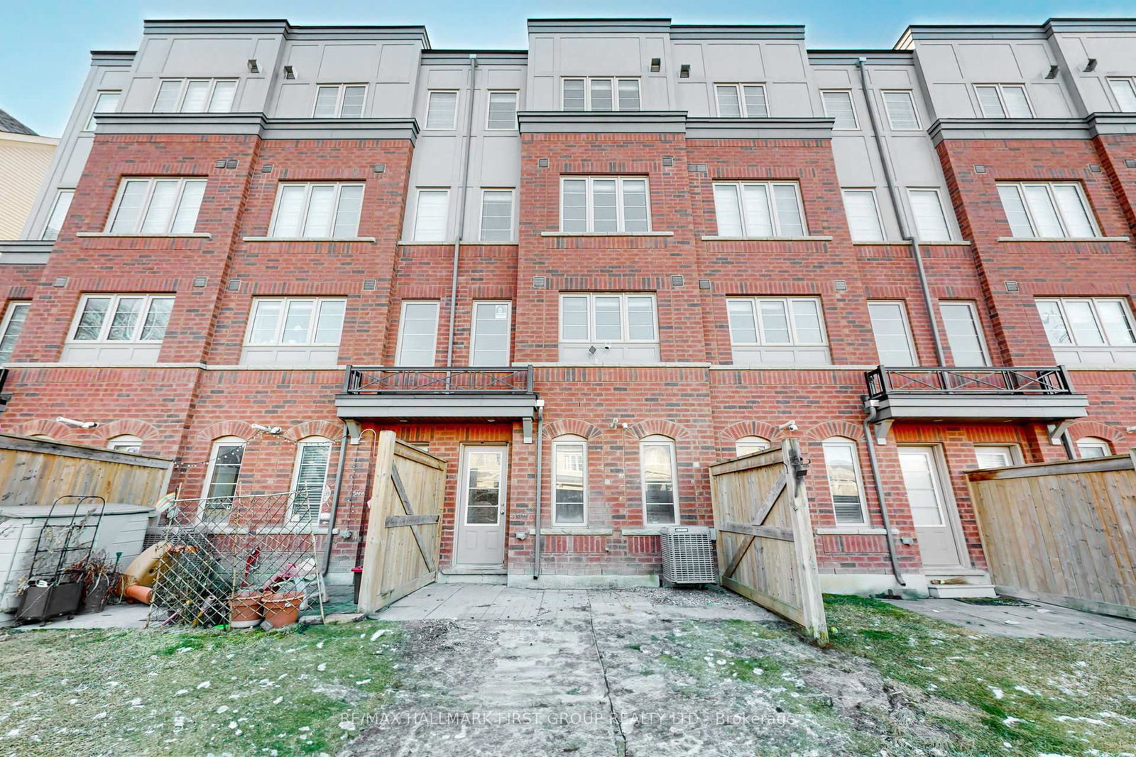 Townhouse for sale at 2532 Bromus Path, Oshawa, Ontario, L1L 0K7 - Windfields - MLS: E12891830