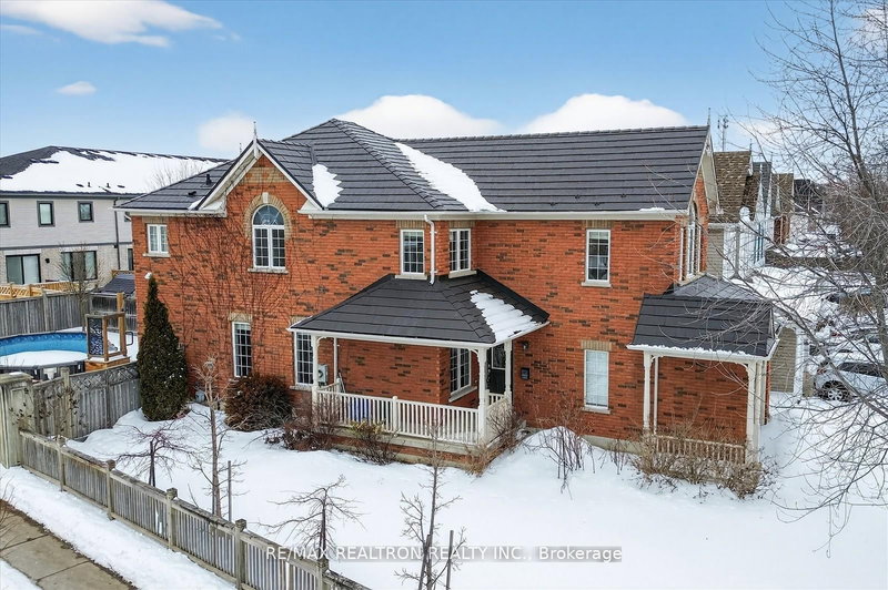 94 Bayberry Crt, Whitby, L1M 2L1 | Image 3