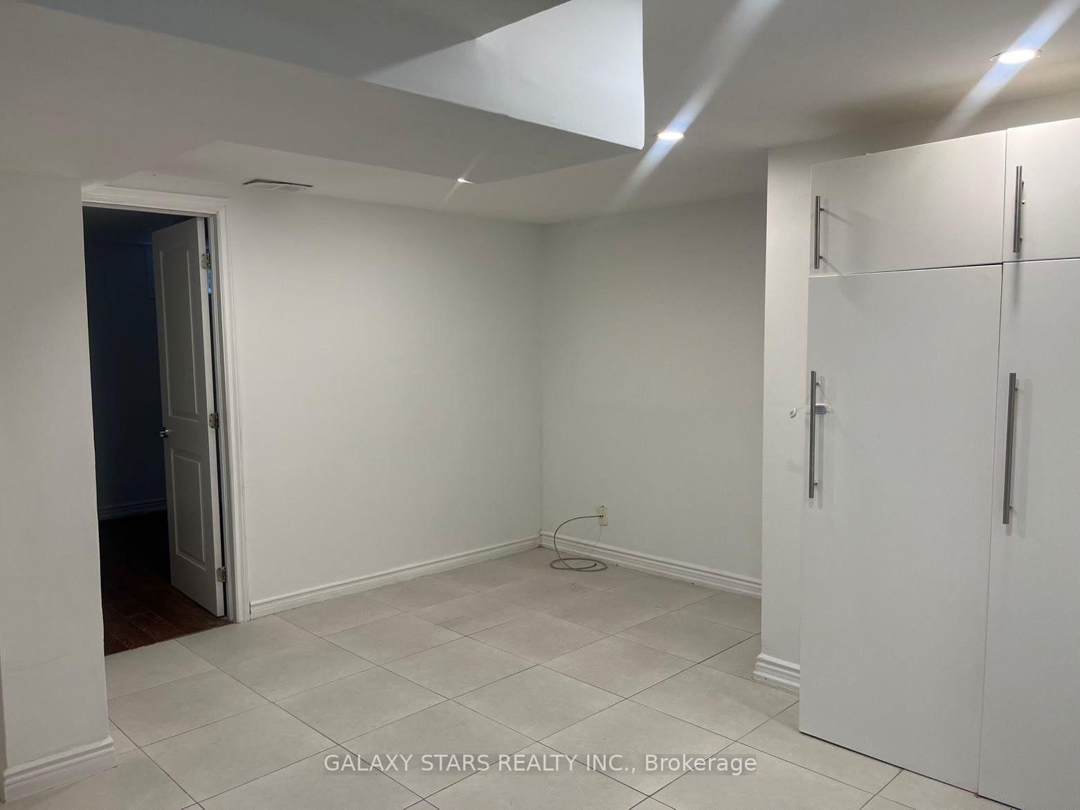 1411 Anton Square, Unit Bsmnt - Photo 3