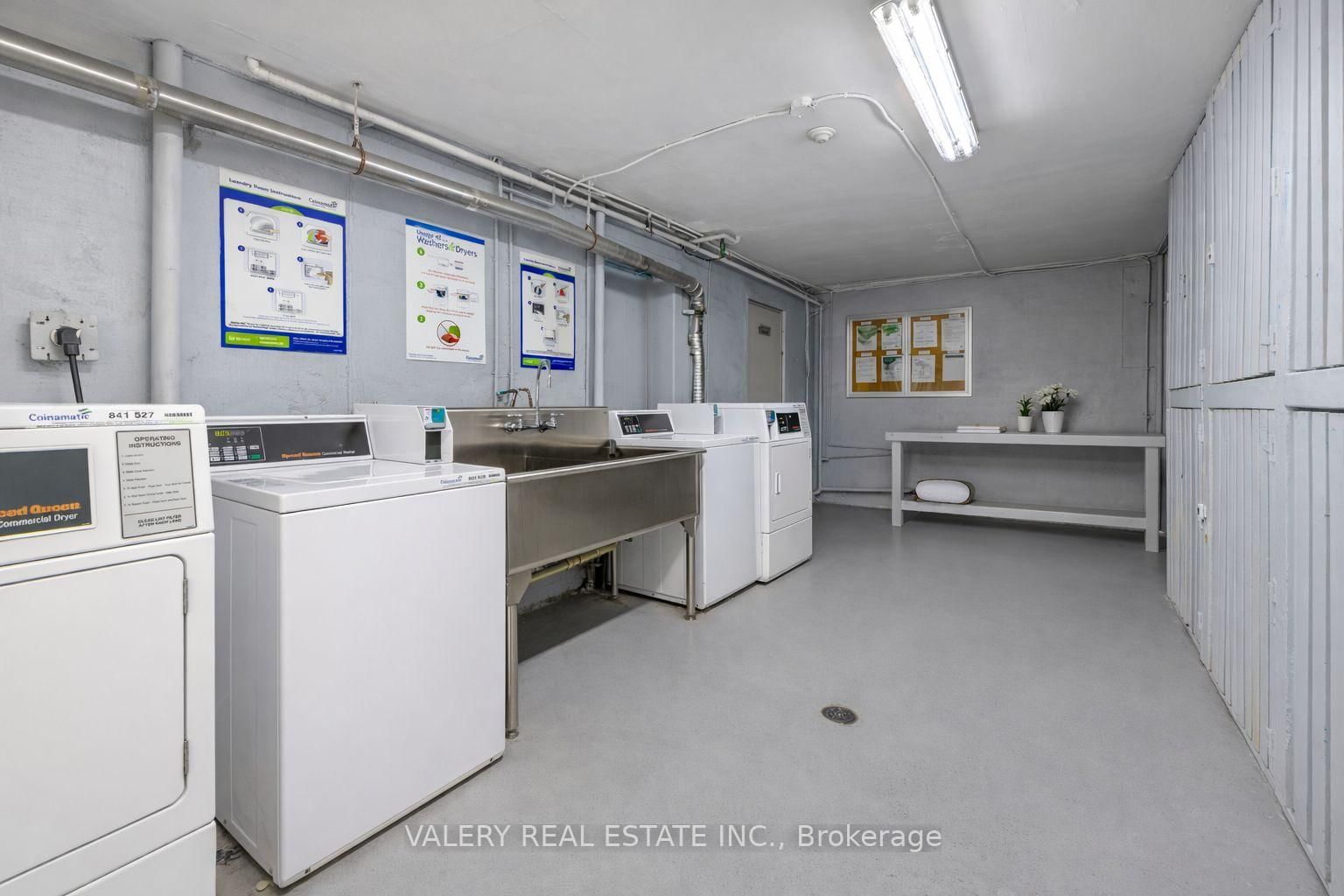 2402 Queen Street E, Unit 33 - Photo 7