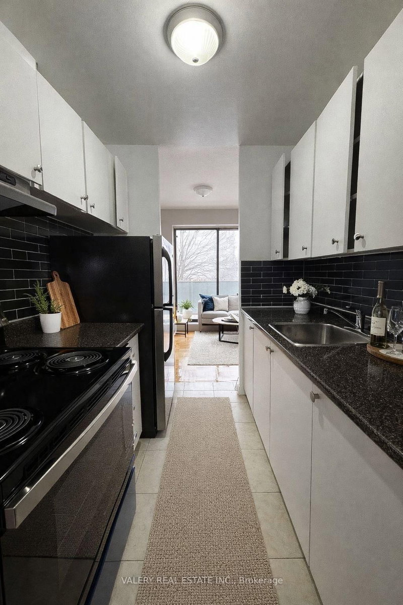 303 - 1780 Lawrence Ave E, Toronto, M1R 2Y2 | Image 2