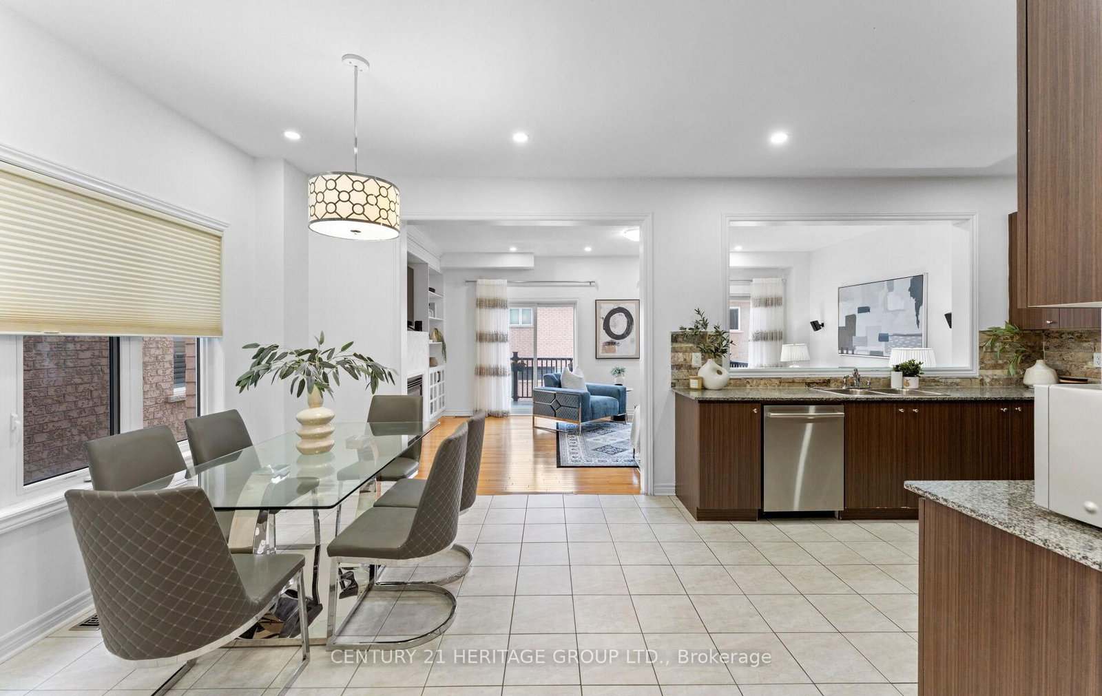 Detached House for sale at 1548 Winville Road, Pickering, Ontario, L1X 0C5 - Duffin Heights - MLS: E12893254