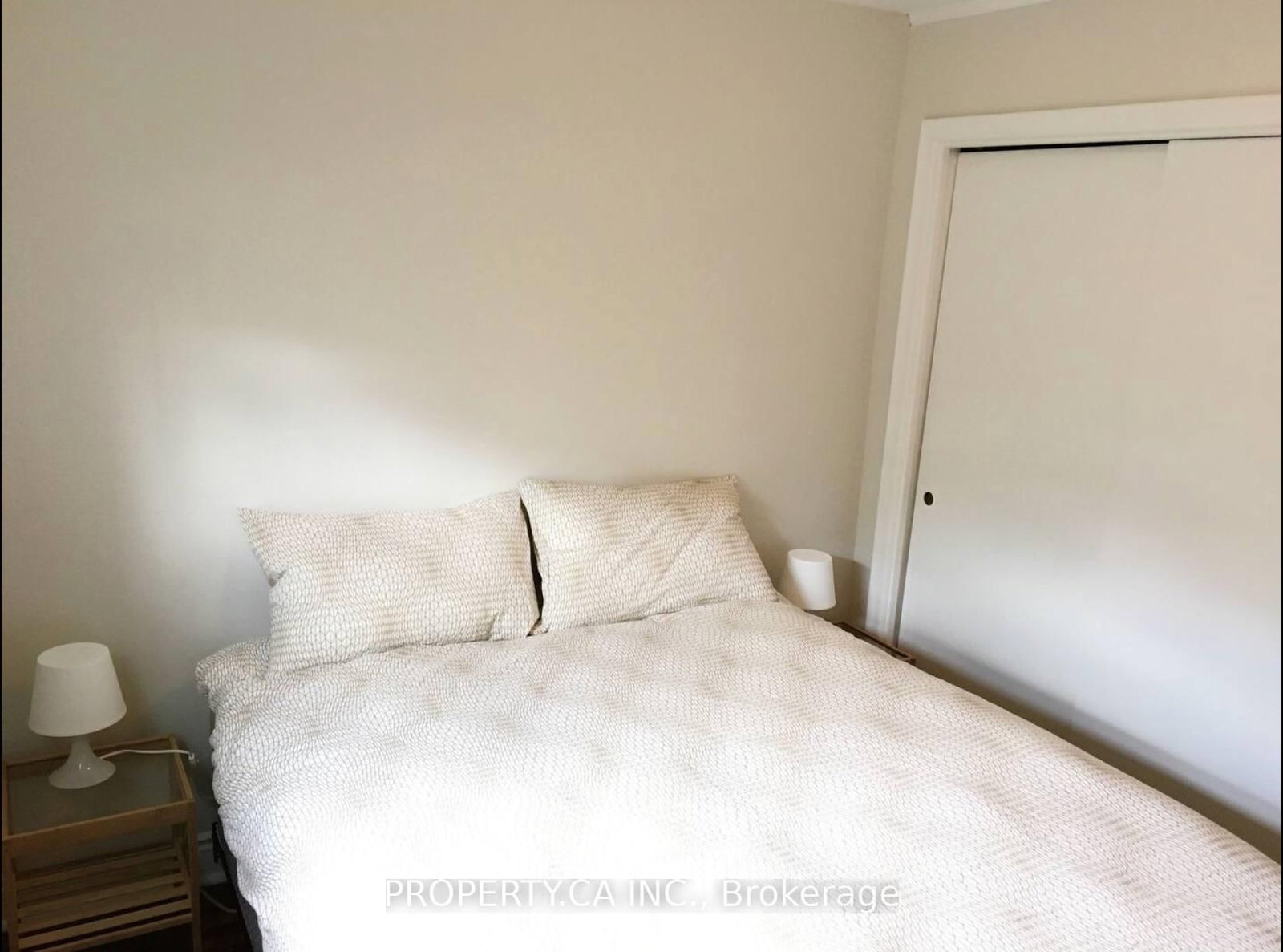 882 Broadview Avenue - Photo 9
