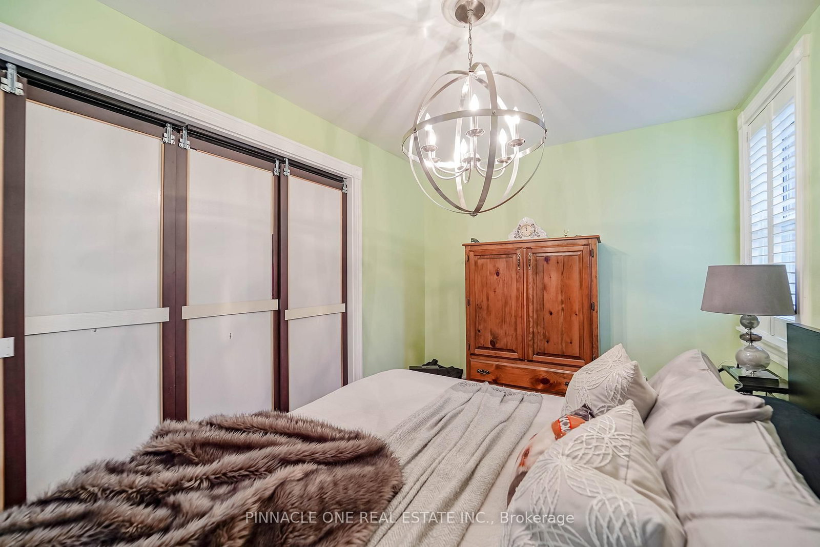 804 Byron Street S - Photo 21