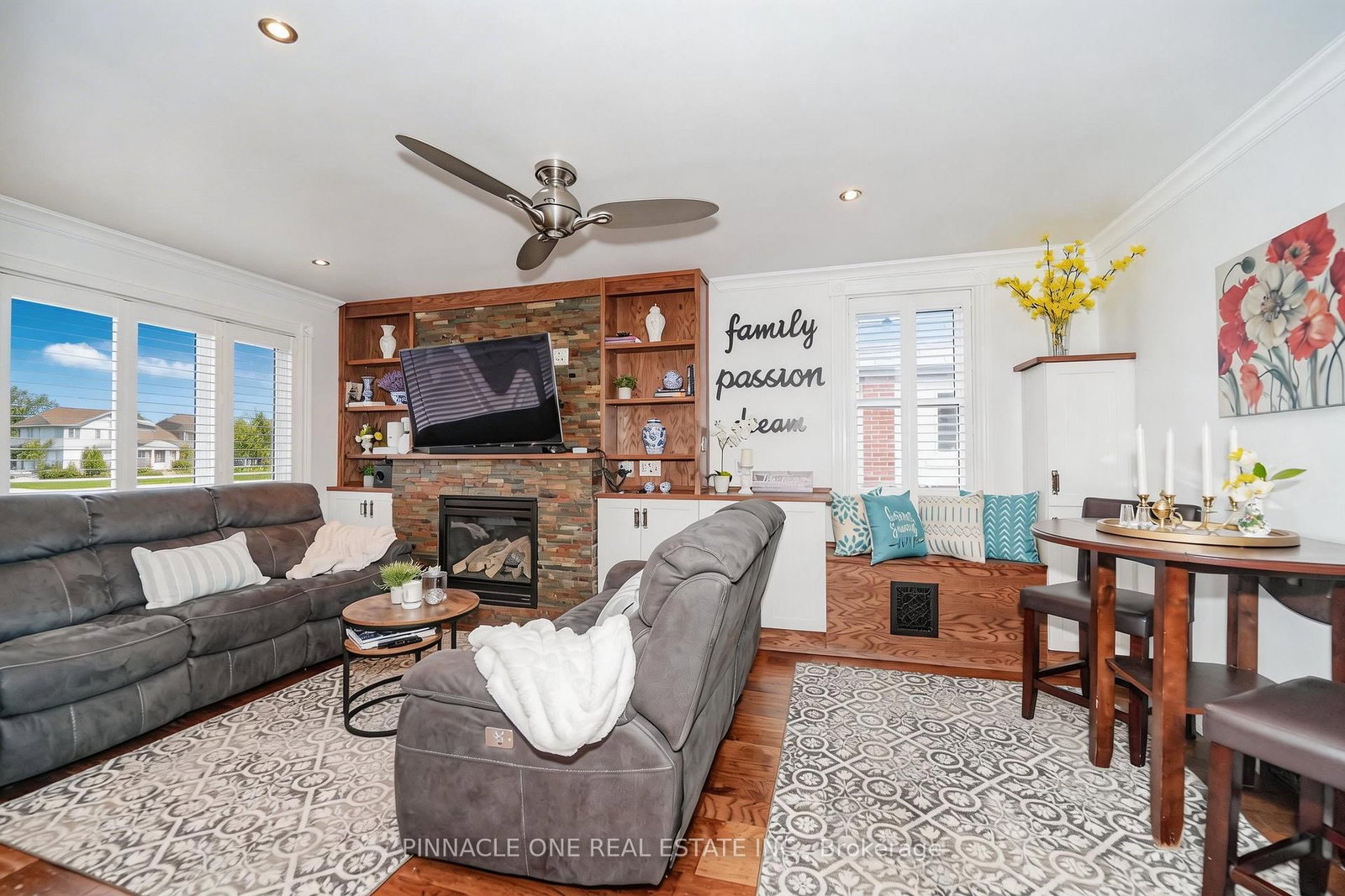 804 Byron Street S - Photo 8