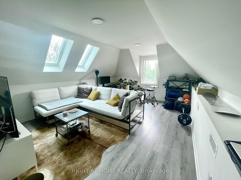 4 - 1258 Broadview Ave, Toronto, M4K 2T4 | Image 3