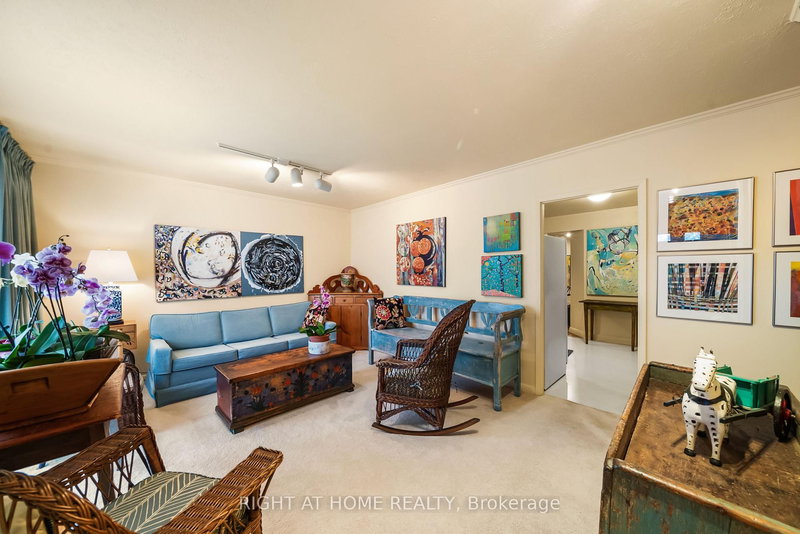 1002 Dunlop St, Whitby, L1N 1T3 | Image 3