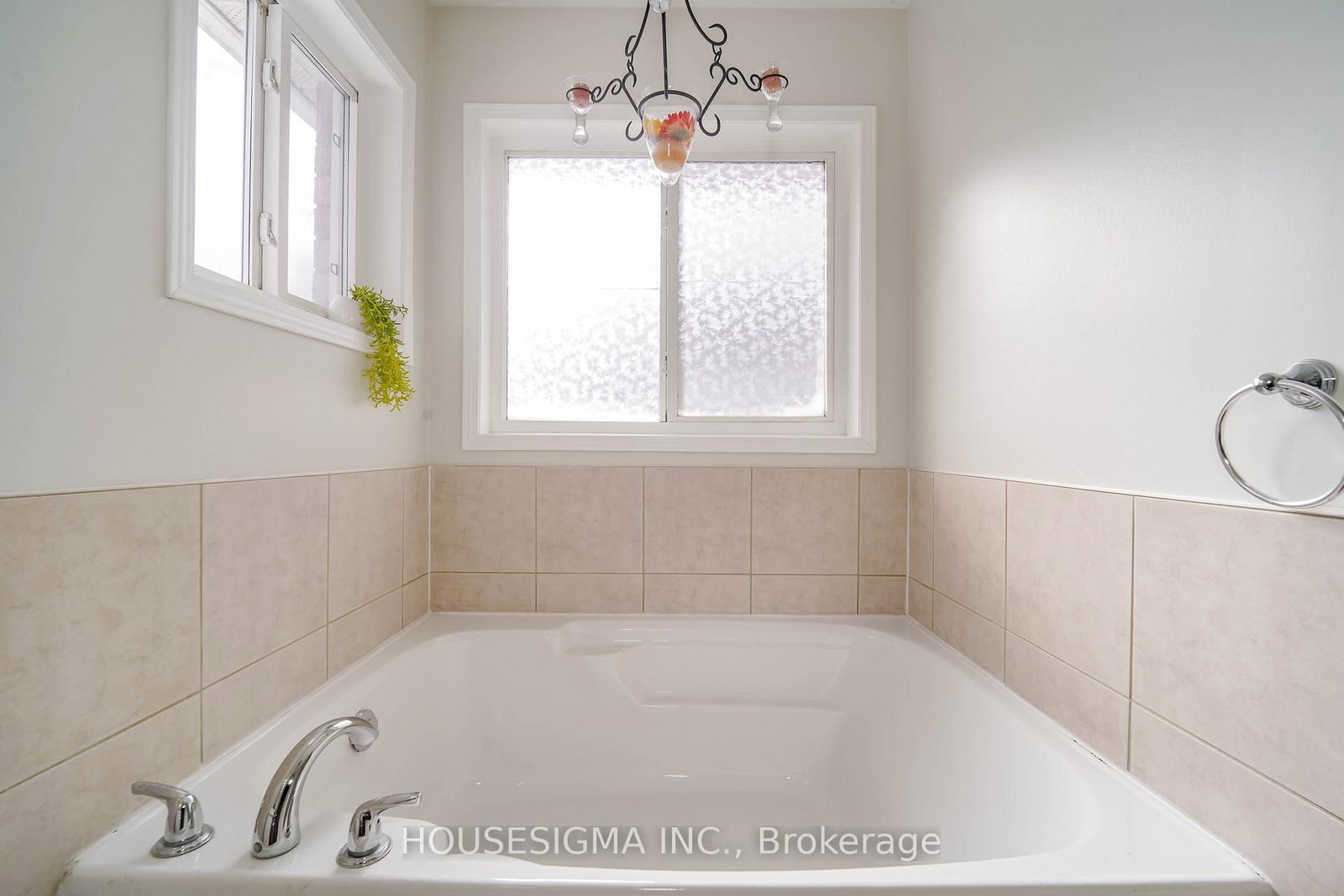 Detached House for sale at 49 Mount Pleasant Avenue, Whitby, Ontario, L1N 0E1 - Blue Grass Meadows - MLS: E12895802