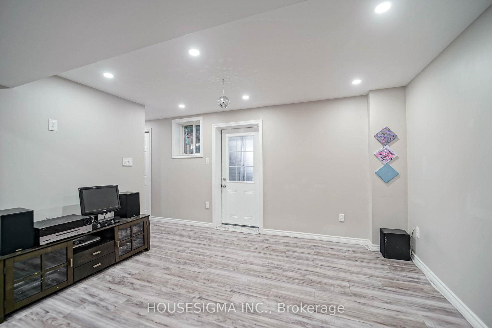 Detached House for sale at 49 Mount Pleasant Avenue, Whitby, Ontario, L1N 0E1 - Blue Grass Meadows - MLS: E12895802