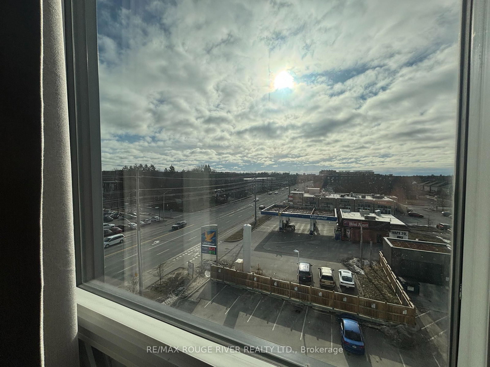 1900 Simcoe Street N, Unit 536