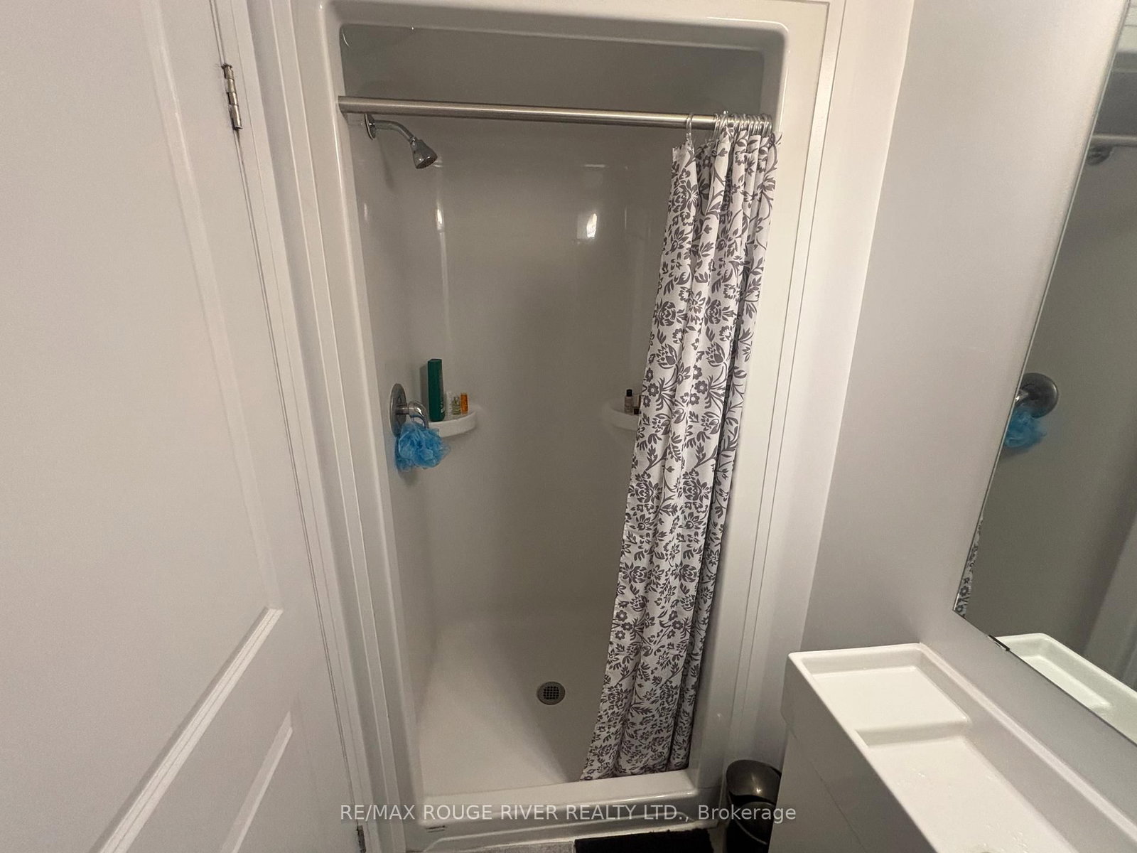 1900 Simcoe Street N, Unit 536 - Photo 11