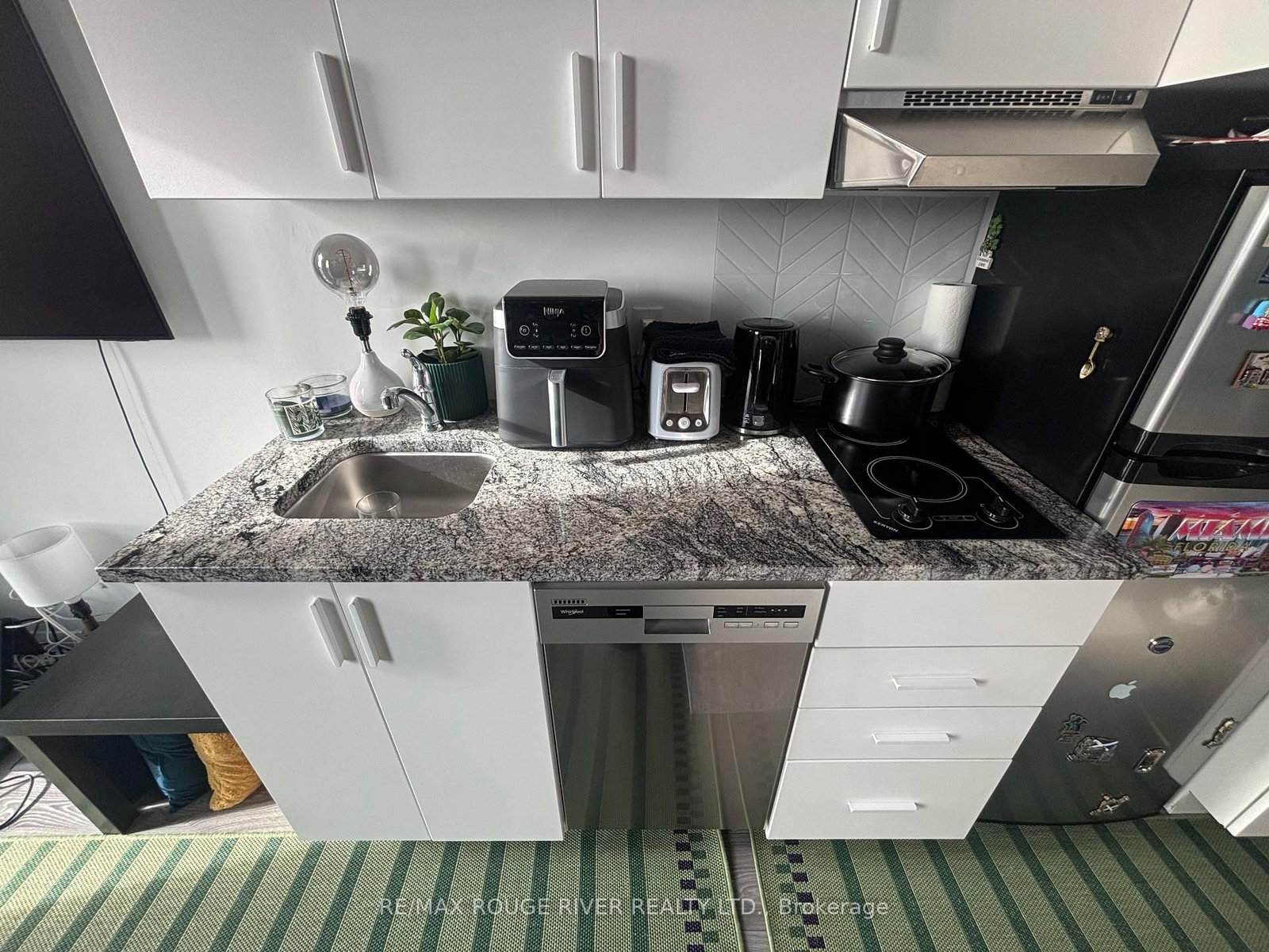 1900 Simcoe Street N, Unit 536 - Photo 16