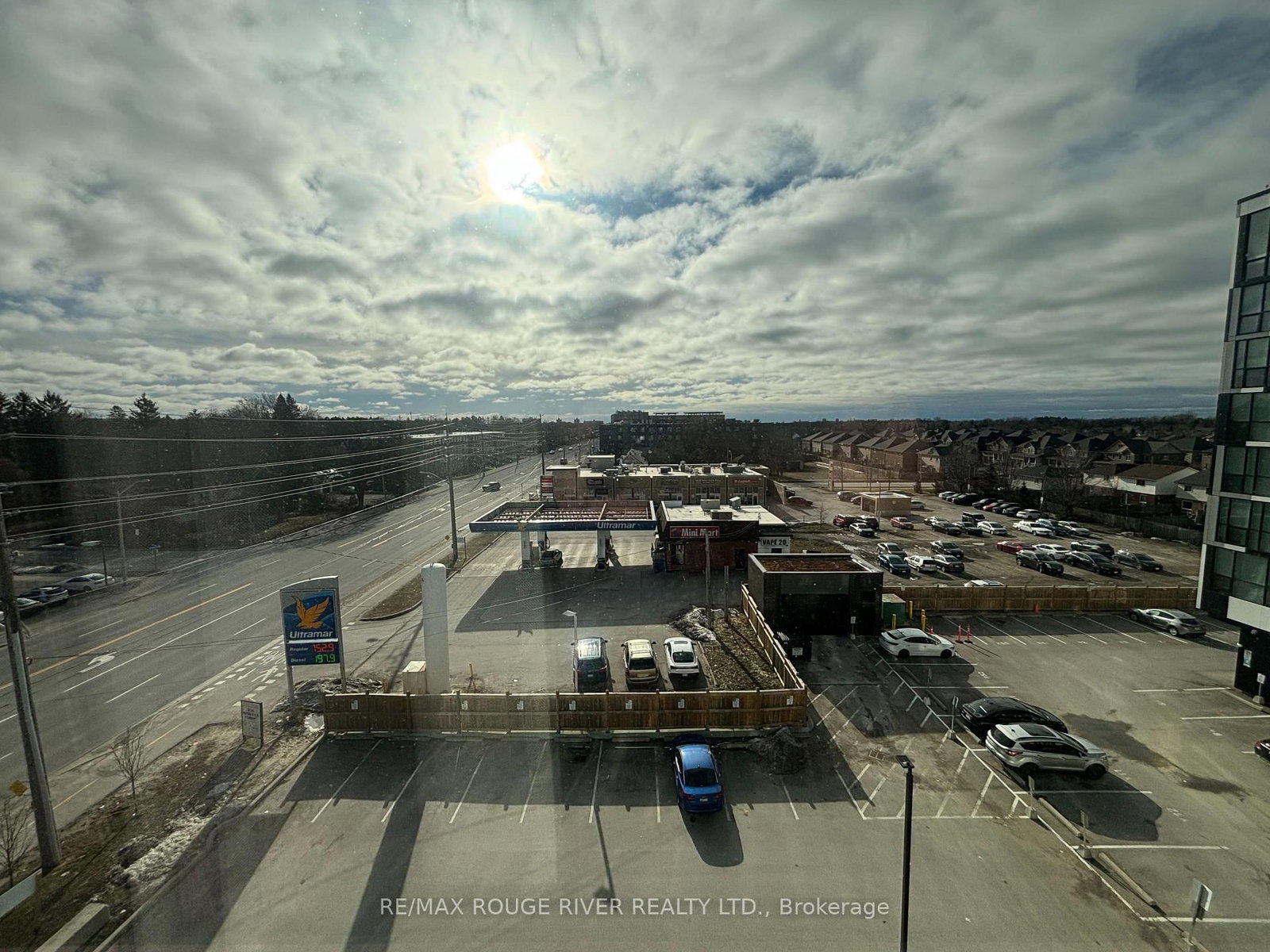 1900 Simcoe Street N, Unit 536 - Photo 2