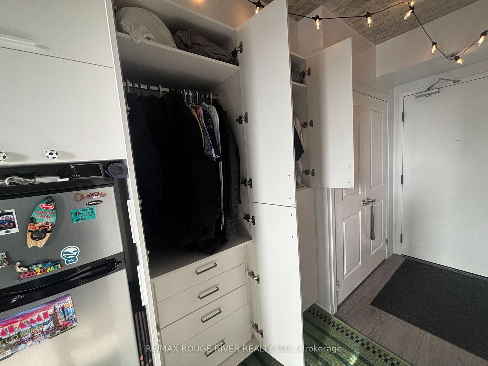 1900 Simcoe Street N, Unit 536 - Photo 22