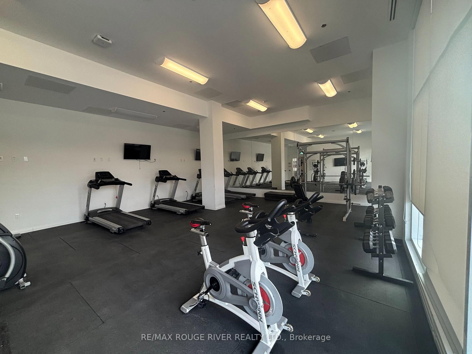 1900 Simcoe Street N, Unit 536 - Photo 31