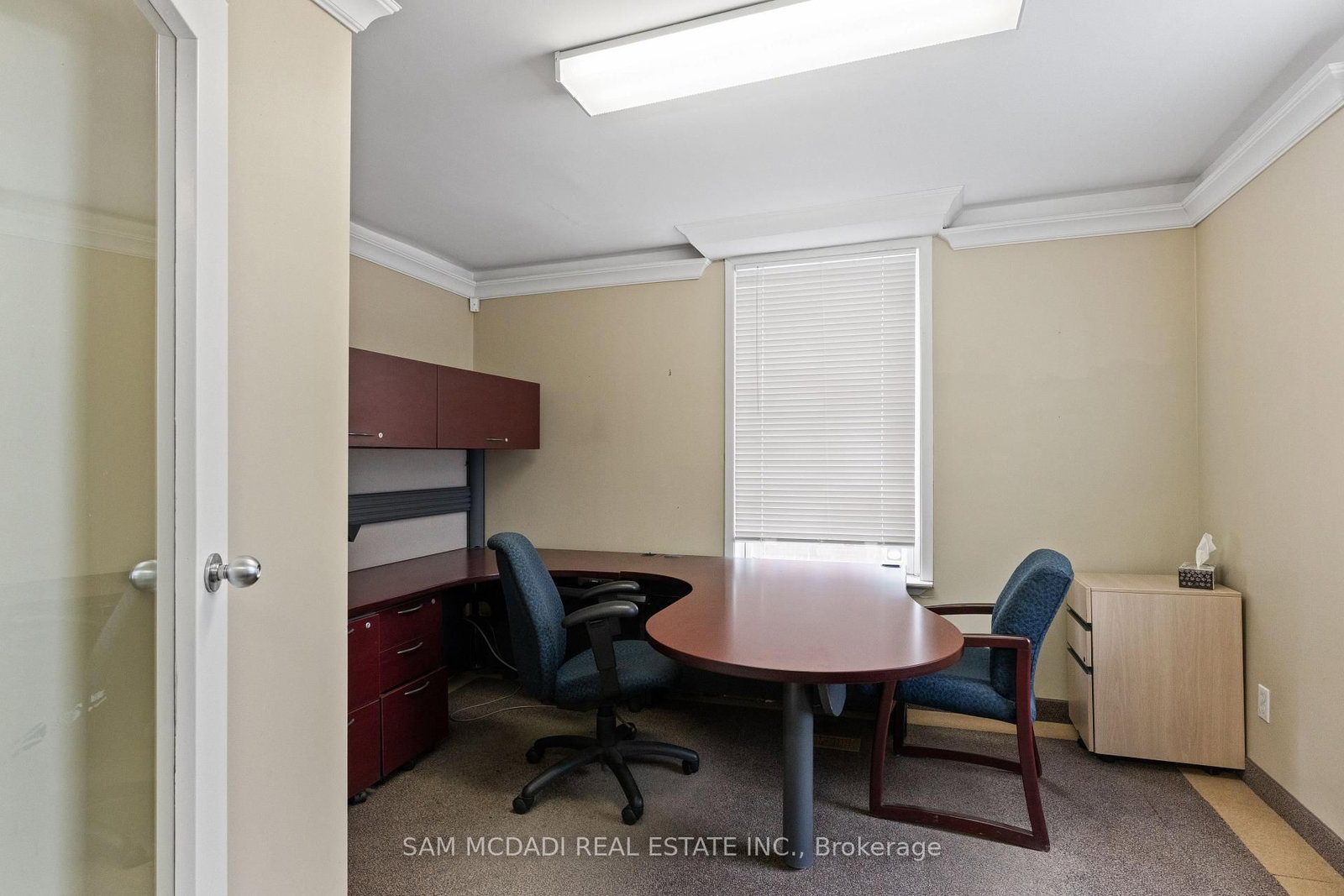 571 Kingston Road W - Photo 10