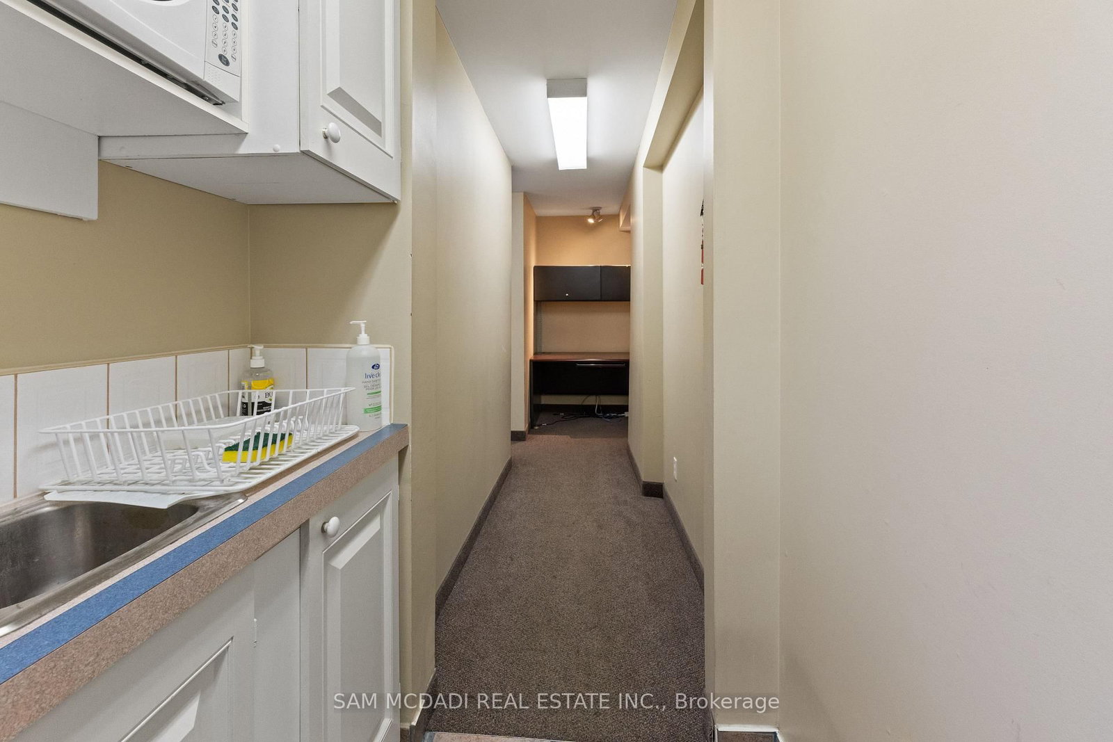 571 Kingston Road W - Photo 14