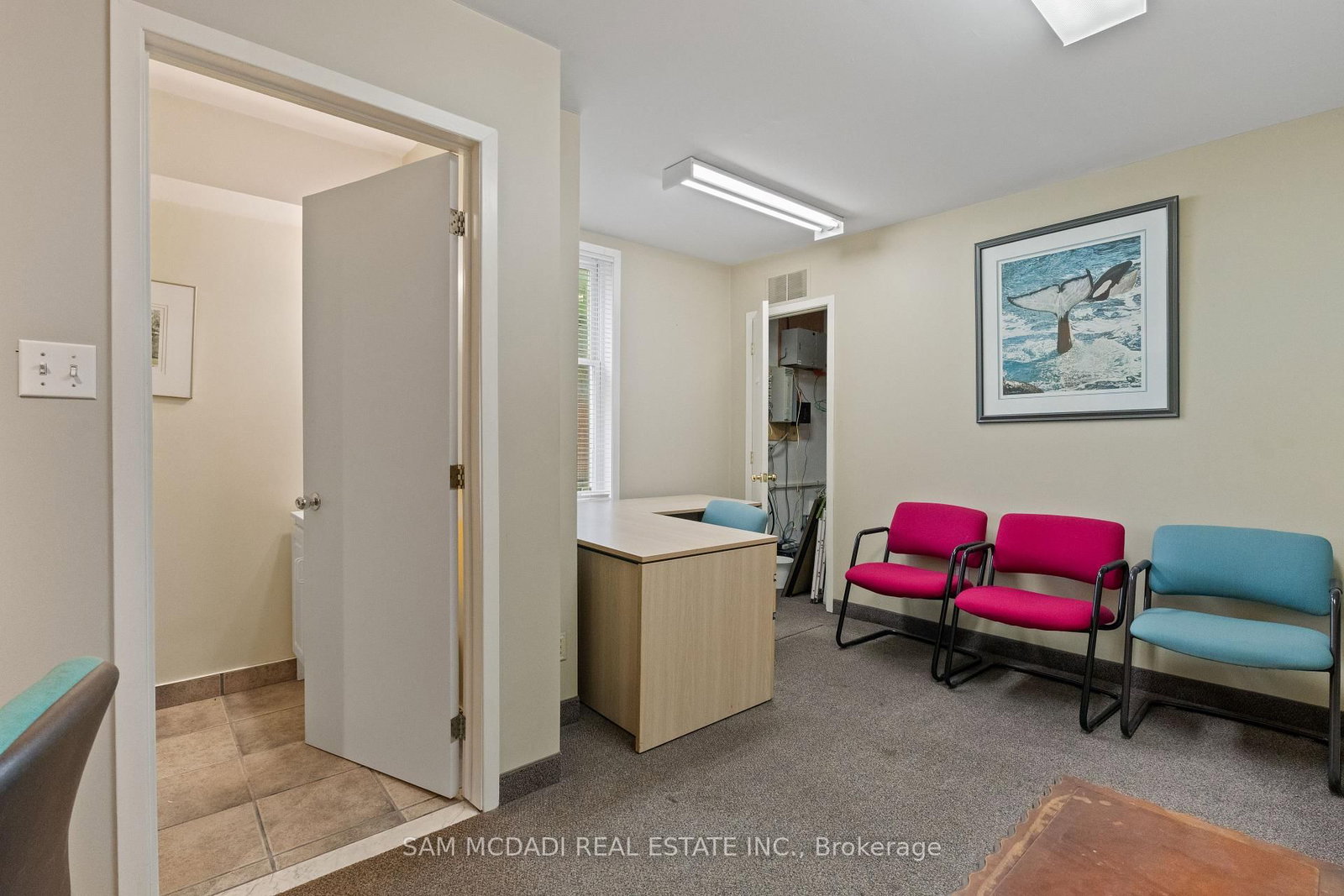 571 Kingston Road W - Photo 8