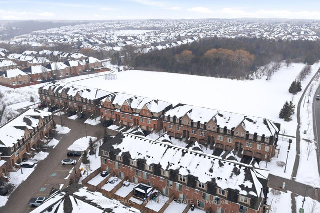 56 - 11 Burtonbury Lane