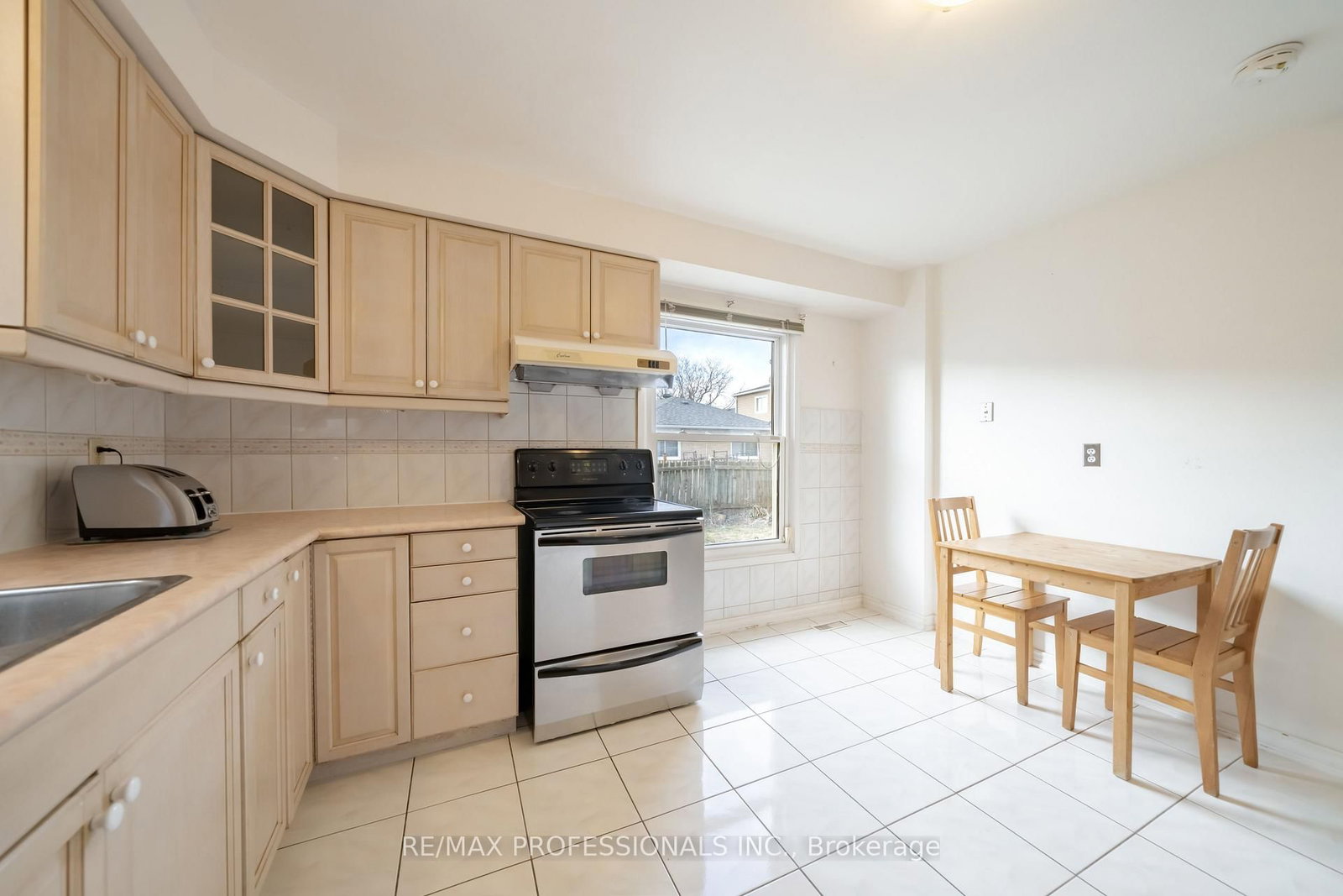 Detached House sold at 23 Jacob Fisher Drive, Toronto, Ontario, M1B 4K3 - Malvern - MLS: E12896374