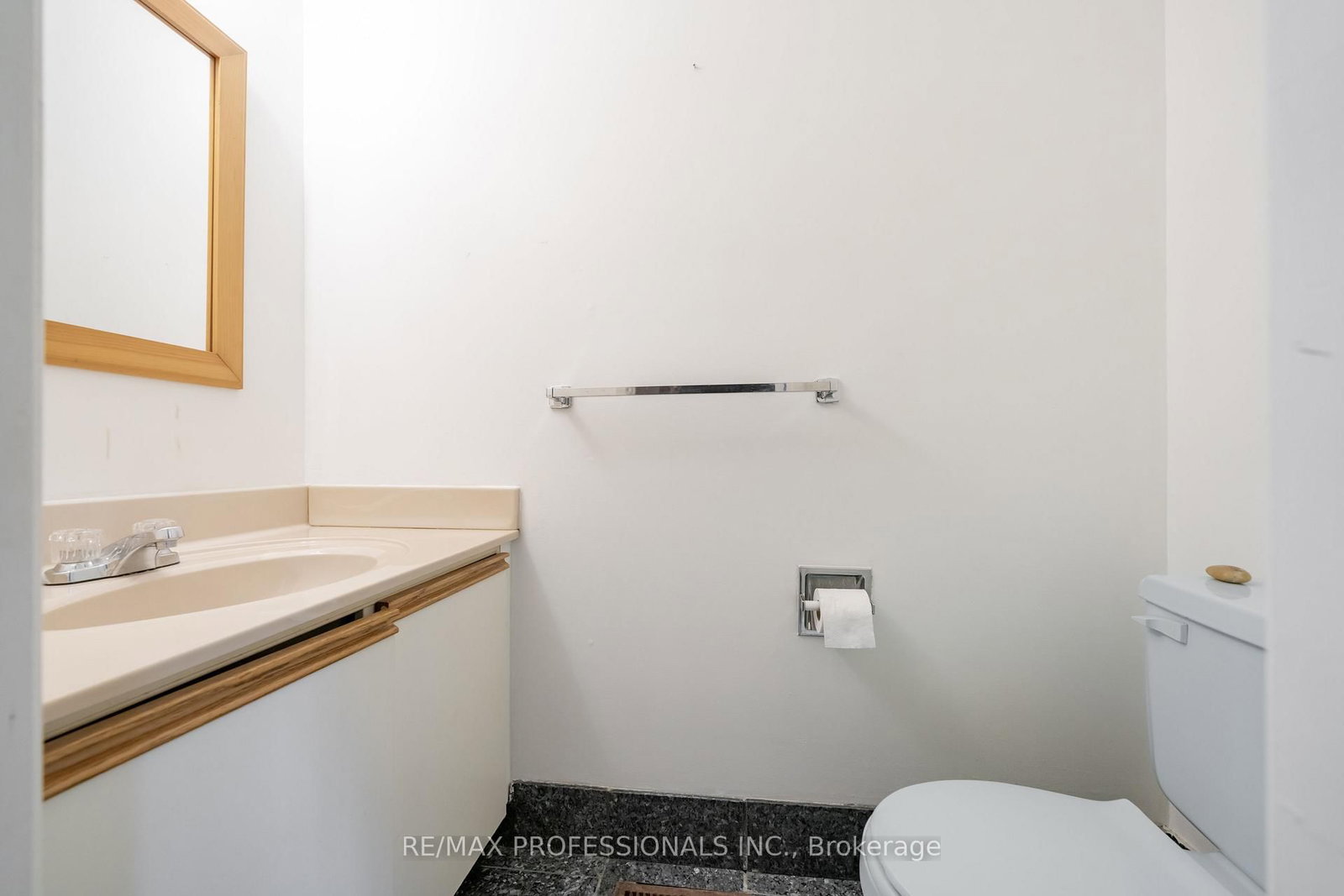 Detached House sold at 23 Jacob Fisher Drive, Toronto, Ontario, M1B 4K3 - Malvern - MLS: E12896374