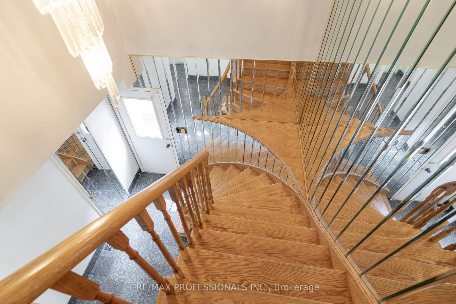 Detached House sold at 23 Jacob Fisher Drive, Toronto, Ontario, M1B 4K3 - Malvern - MLS: E12896374