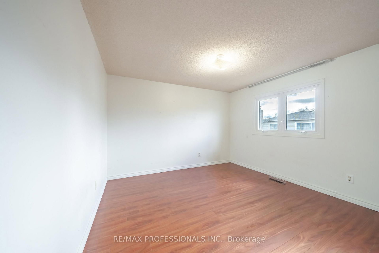 Detached House sold at 23 Jacob Fisher Drive, Toronto, Ontario, M1B 4K3 - Malvern - MLS: E12896374