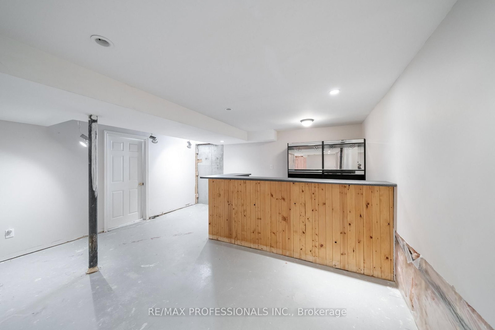 Detached House sold at 23 Jacob Fisher Drive, Toronto, Ontario, M1B 4K3 - Malvern - MLS: E12896374