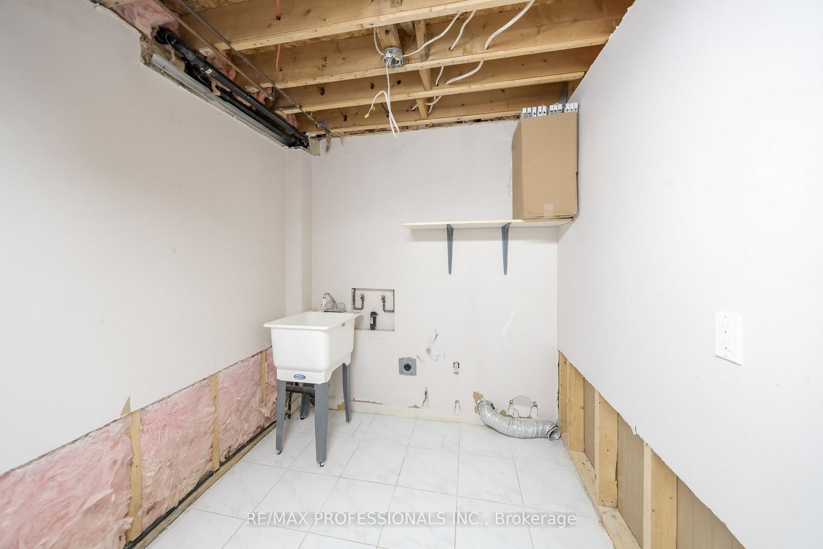 Detached House sold at 23 Jacob Fisher Drive, Toronto, Ontario, M1B 4K3 - Malvern - MLS: E12896374