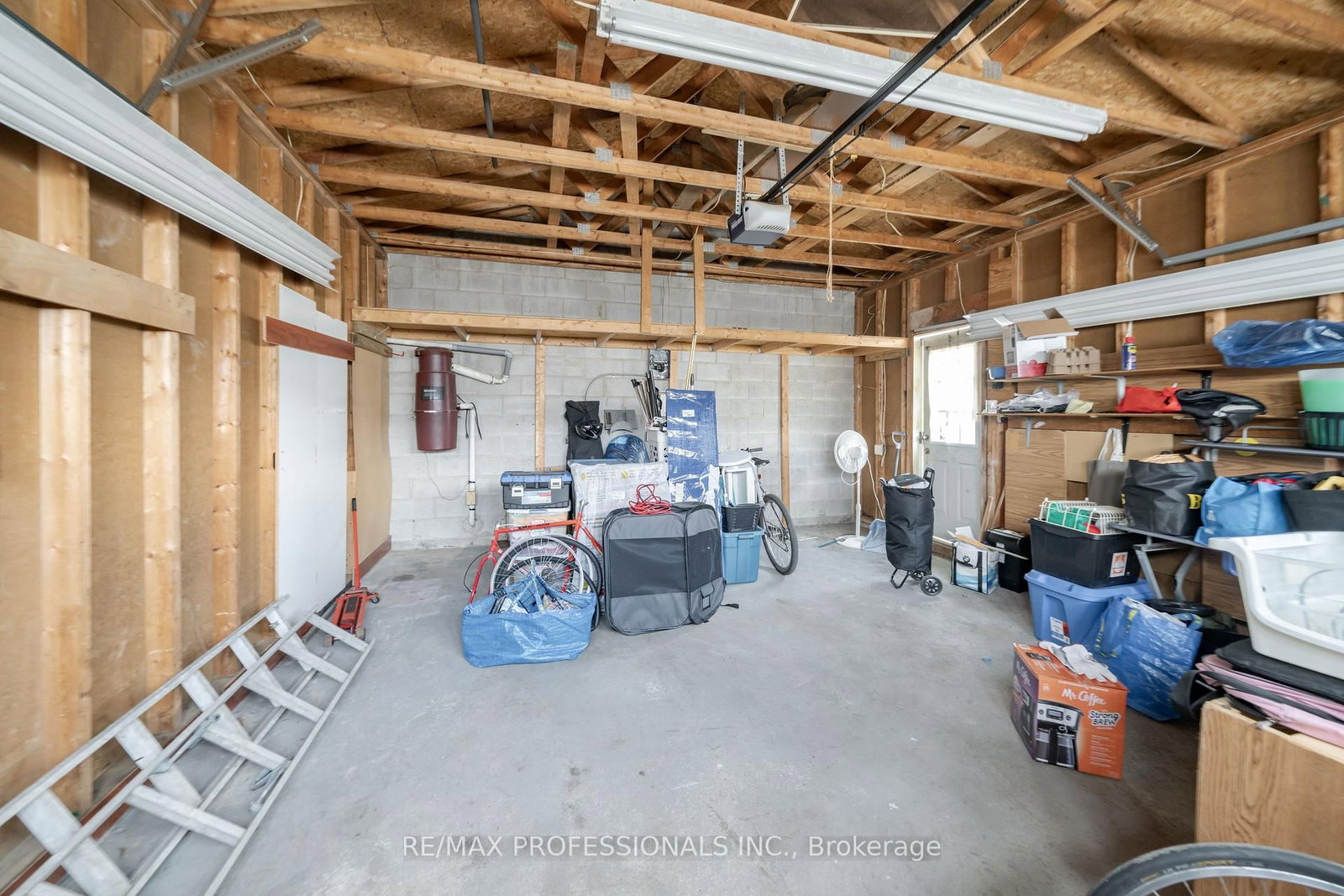 Detached House sold at 23 Jacob Fisher Drive, Toronto, Ontario, M1B 4K3 - Malvern - MLS: E12896374