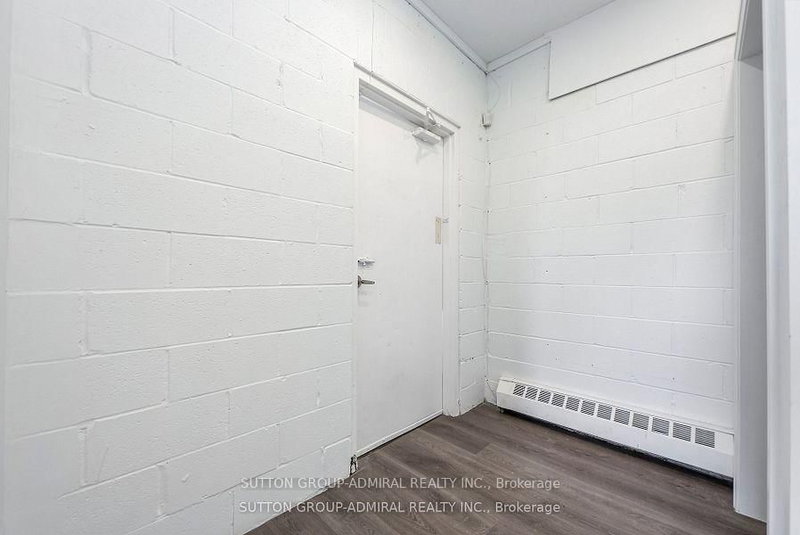 Upper 2 - 1930 Queen St E, Toronto, M4L 1H6 | Image 3