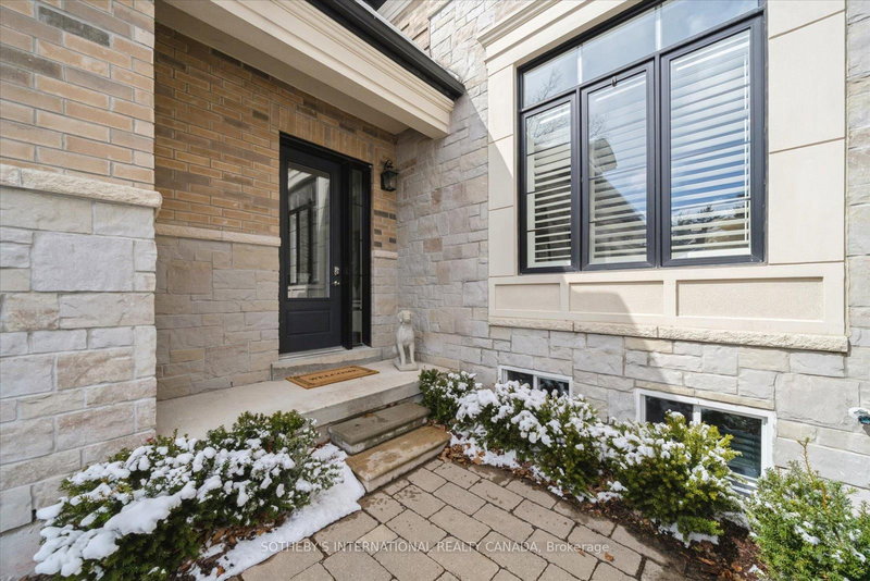 112 Woodview Dr, Pickering, L1V 1L2 | Image 3