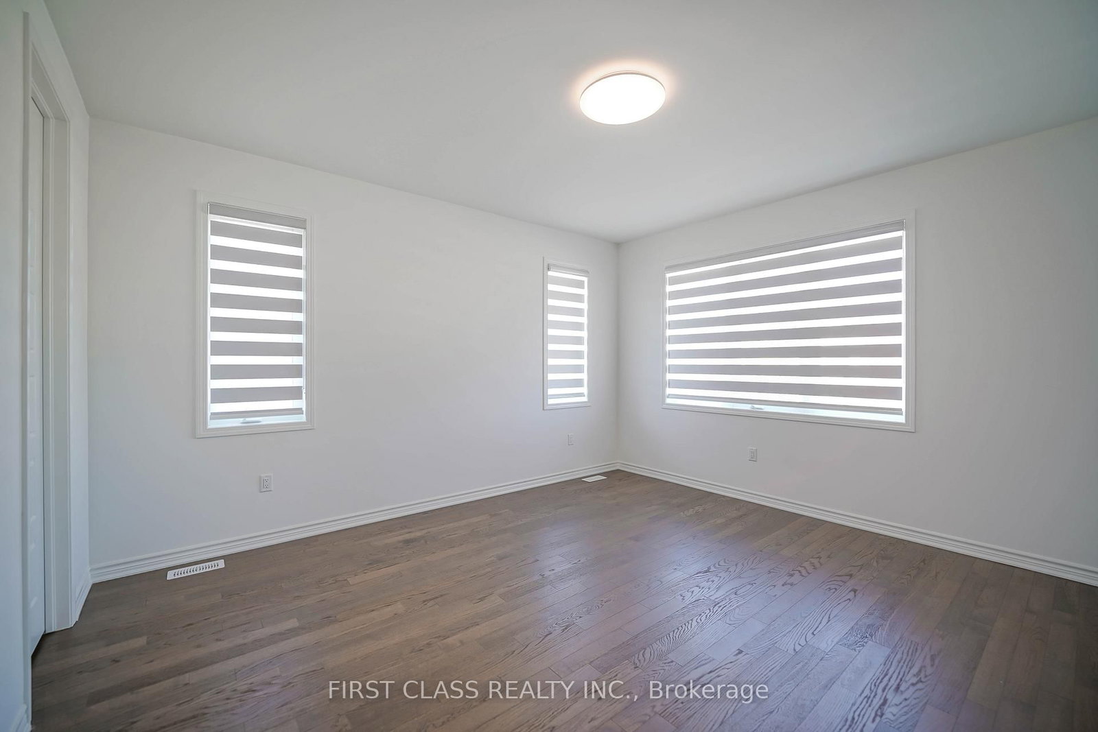 1913 Narcissus Gardens • Pickering, ON photo 19