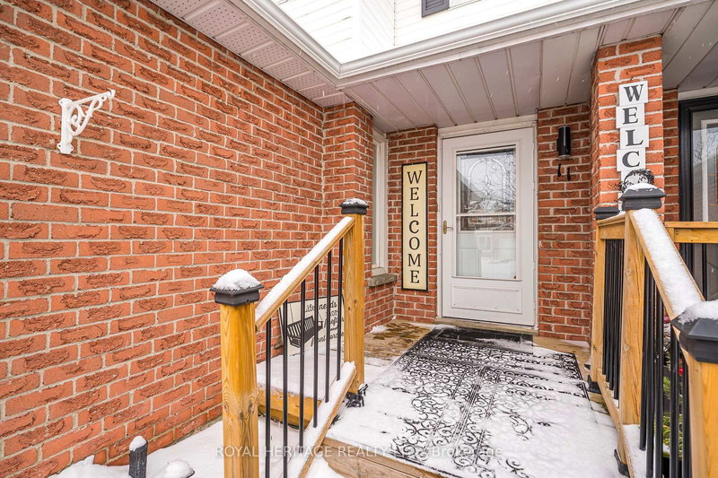 11 Humphrey Dr, Ajax, L1S 4Z8 | Image 3