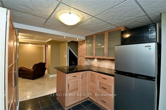 291 Richmond Street E, Unit Basement - Photo 6