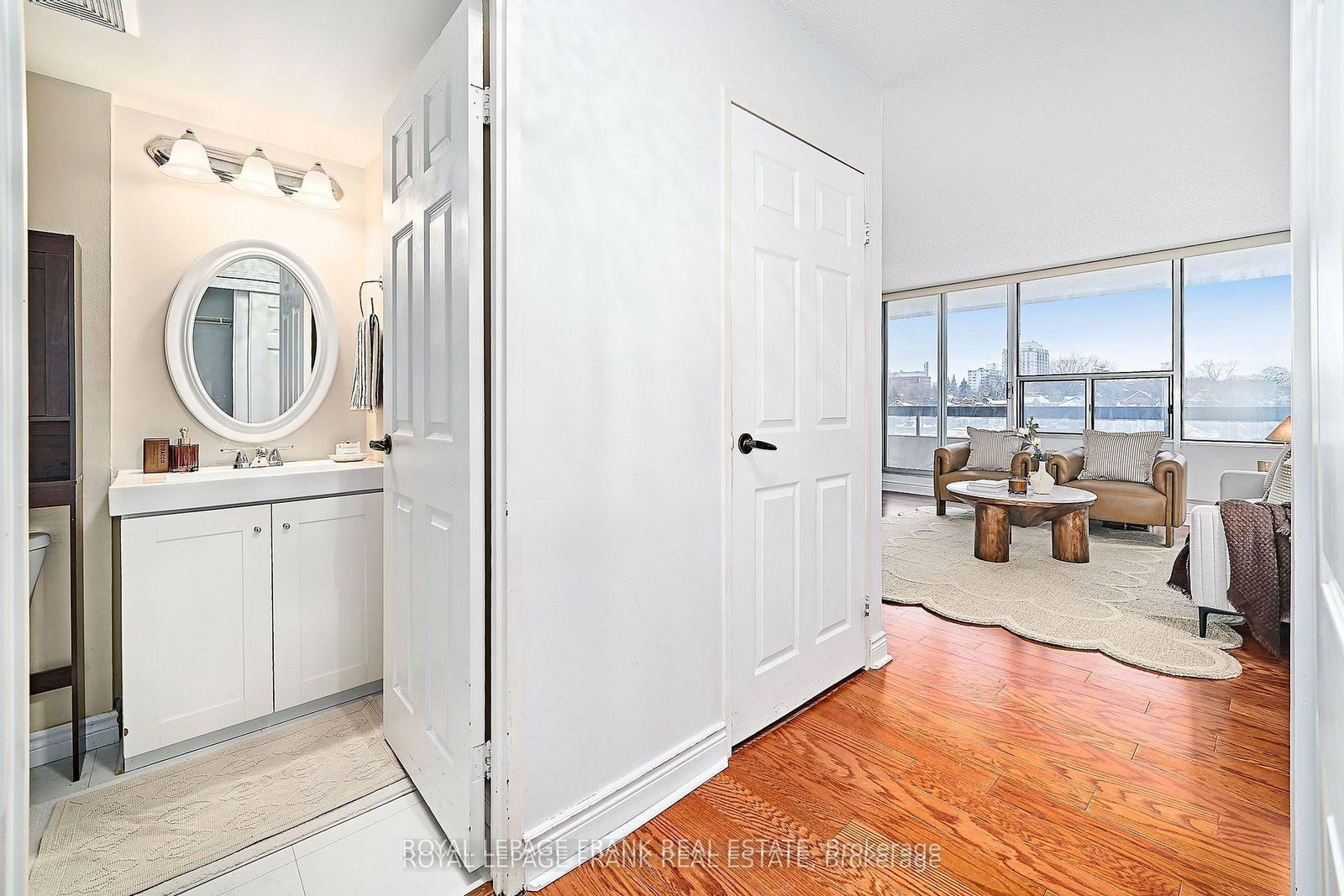 55 William Street E, Unit 505 - Photo 3