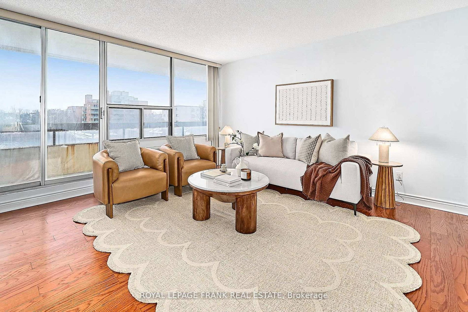 55 William Street E, Unit 505 - Photo 5