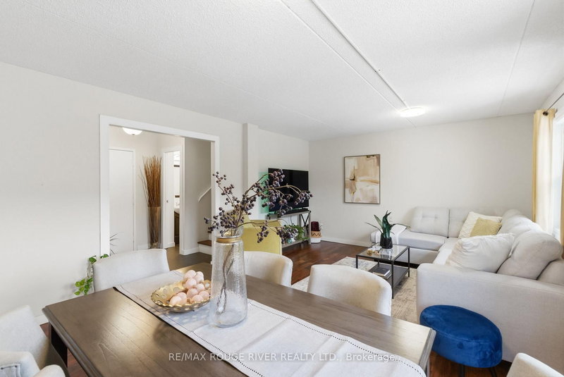 214 - 580 Mary St E, Whitby, L1N 2R3 | Image 3