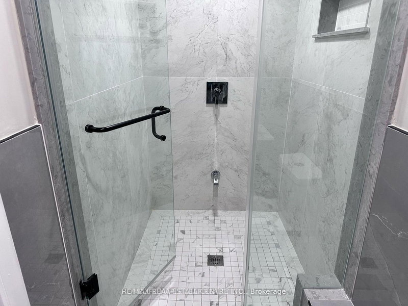 1174 Enchanted Cres, Pickering, L1X 0G9 | Image 3