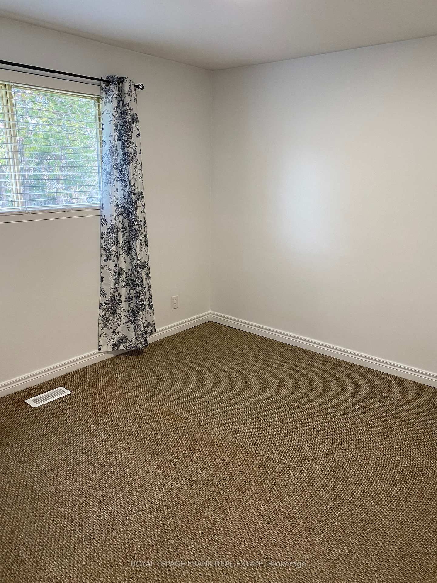 Detached House for lease at 226 Parlette Avenue, Toronto, Ontario, M1C 2S5 - Rouge E10 - MLS: E12900562