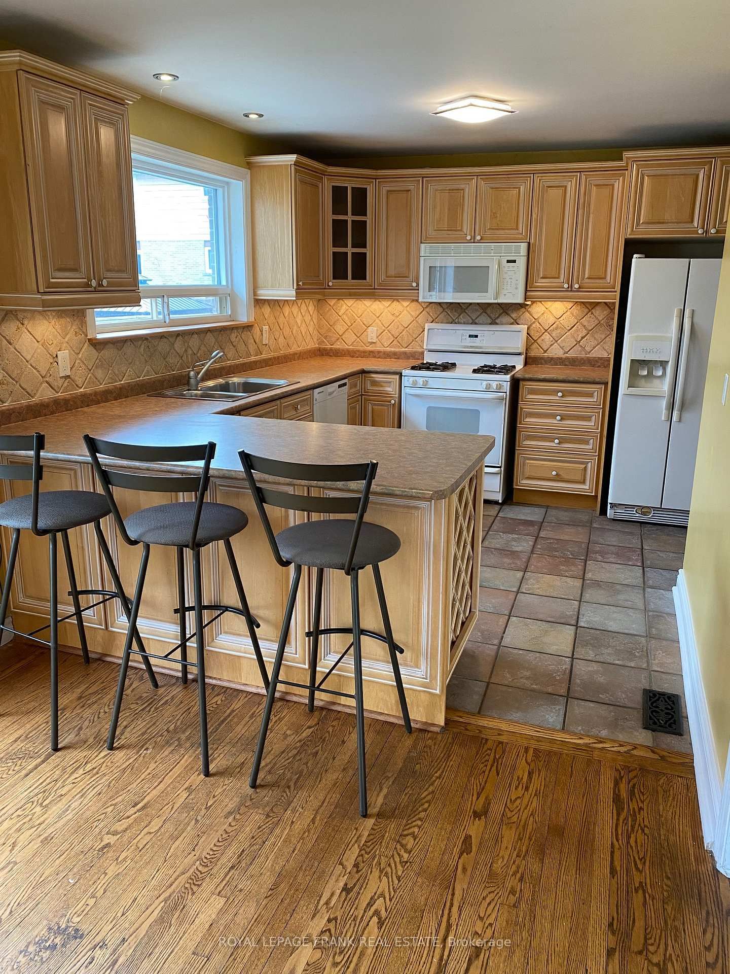 Detached House for lease at 226 Parlette Avenue, Toronto, Ontario, M1C 2S5 - Rouge E10 - MLS: E12900562