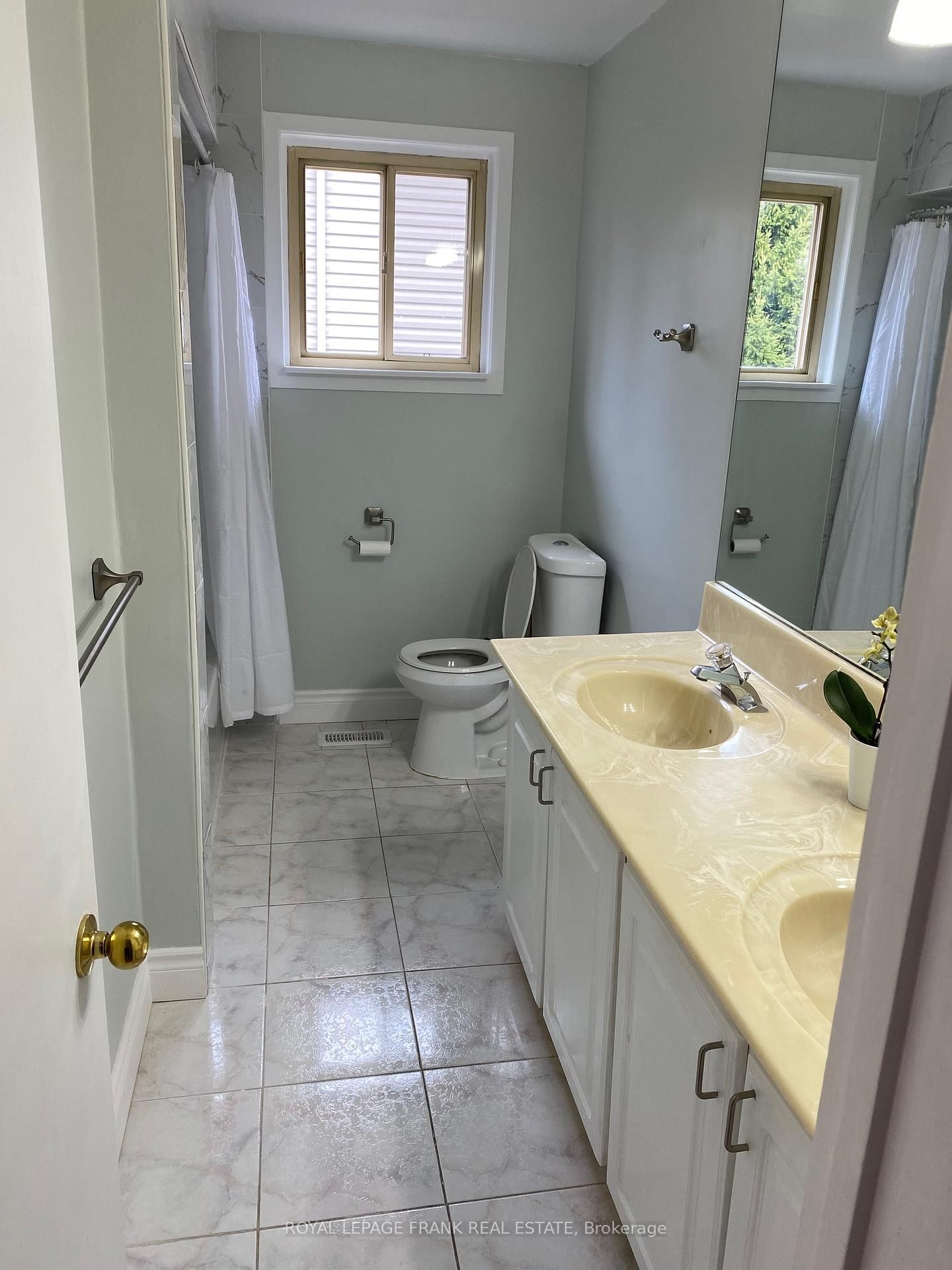 Detached House for lease at 226 Parlette Avenue, Toronto, Ontario, M1C 2S5 - Rouge E10 - MLS: E12900562