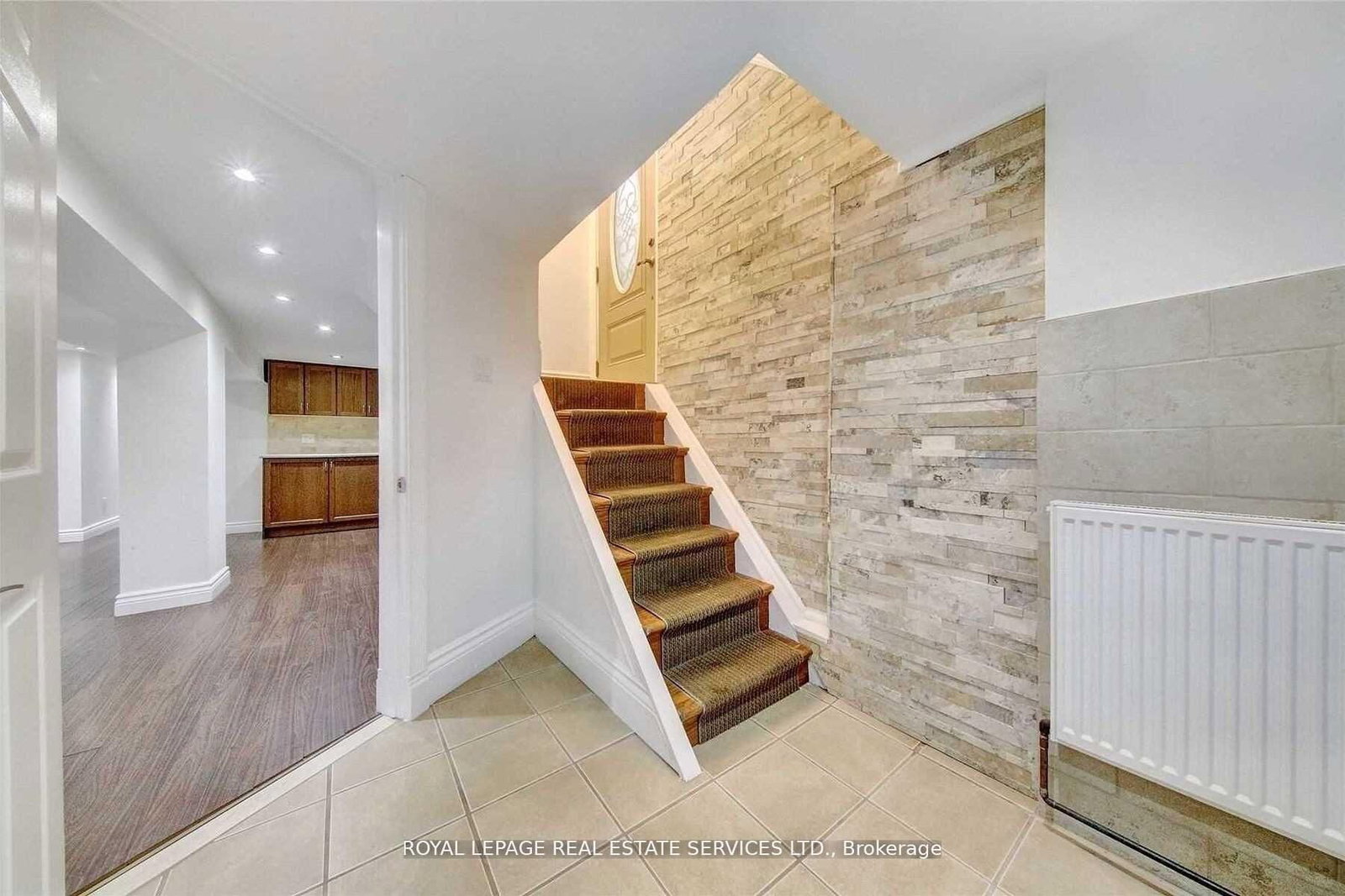 Detached House for lease at Lower-87 Dawes Road, Toronto, Ontario, M4C 5B2 - East End-Danforth - MLS: E12900816