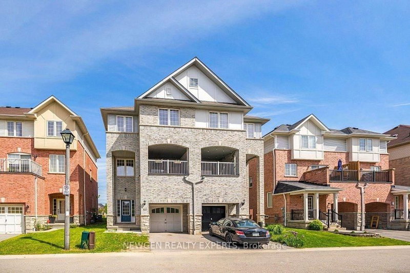 home for lease on 527 Rossland Road E