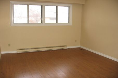 361 Dwight Ave, Oshawa, L1J1K8 | Image 3