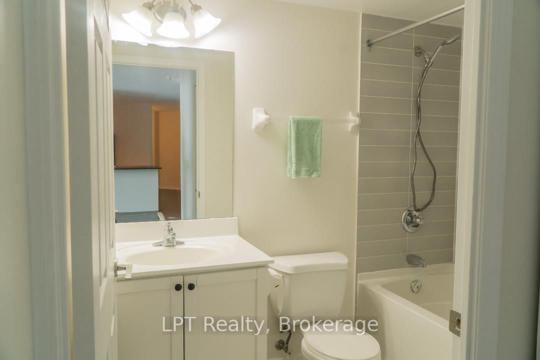 340 W Watson Street W, Unit 815 - Photo 17