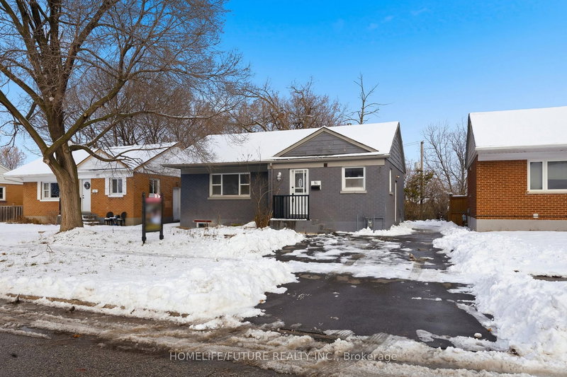 home for sale on 81 Admiral Road