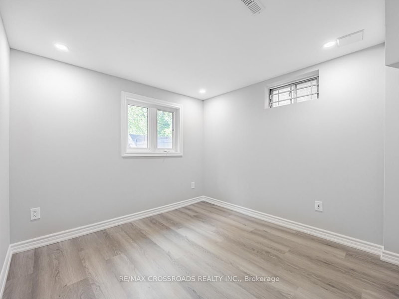 59 Bonnydon Cres, Toronto, M1B 5X2 | Image 3